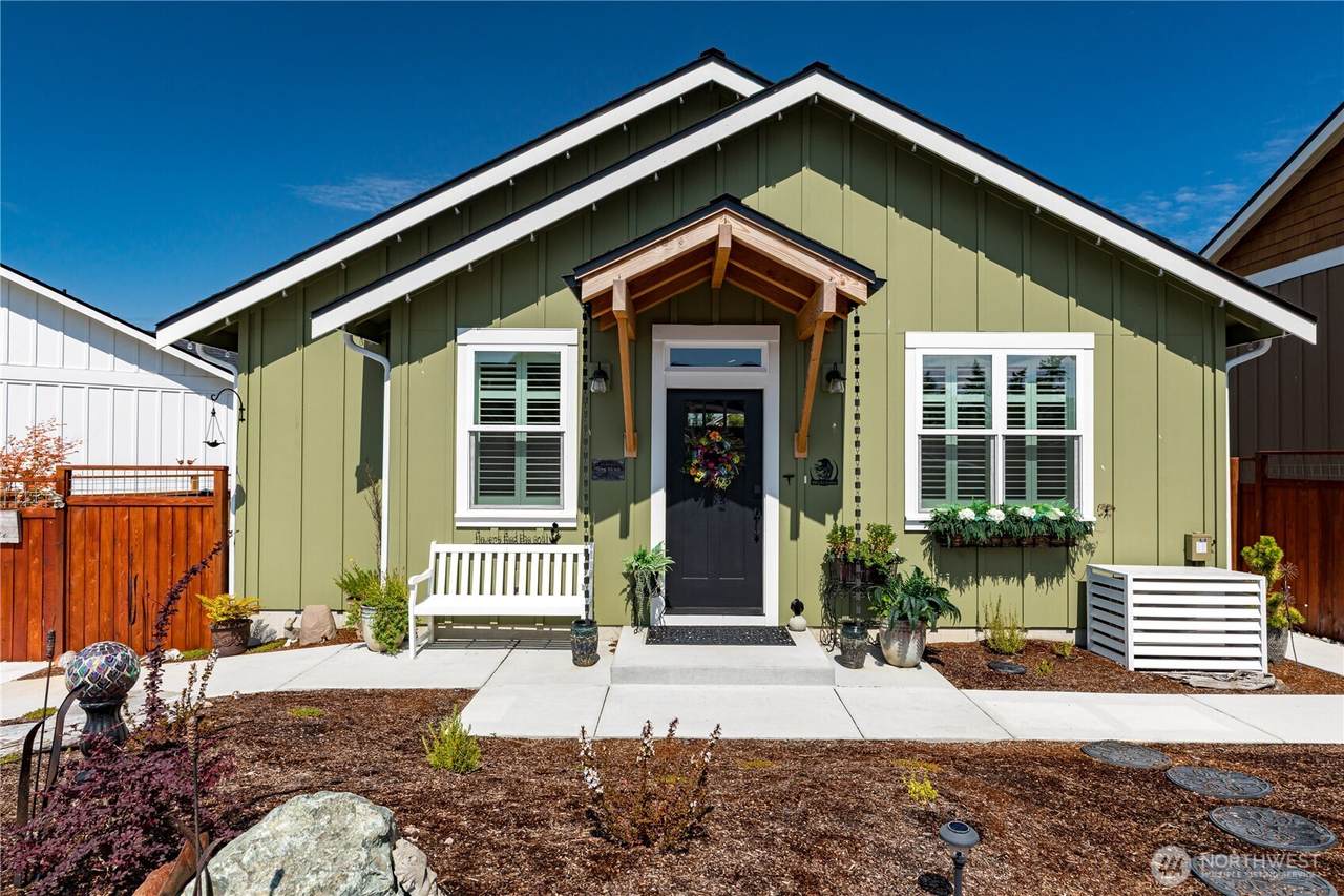 5032 Eagle Ridge Drive - Photo 1