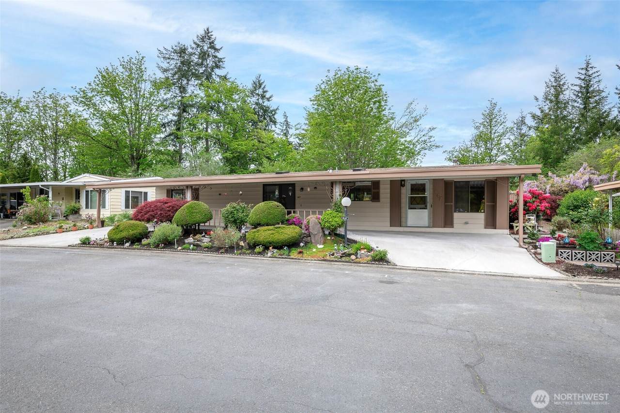 201 Union Avenue - Photo 1