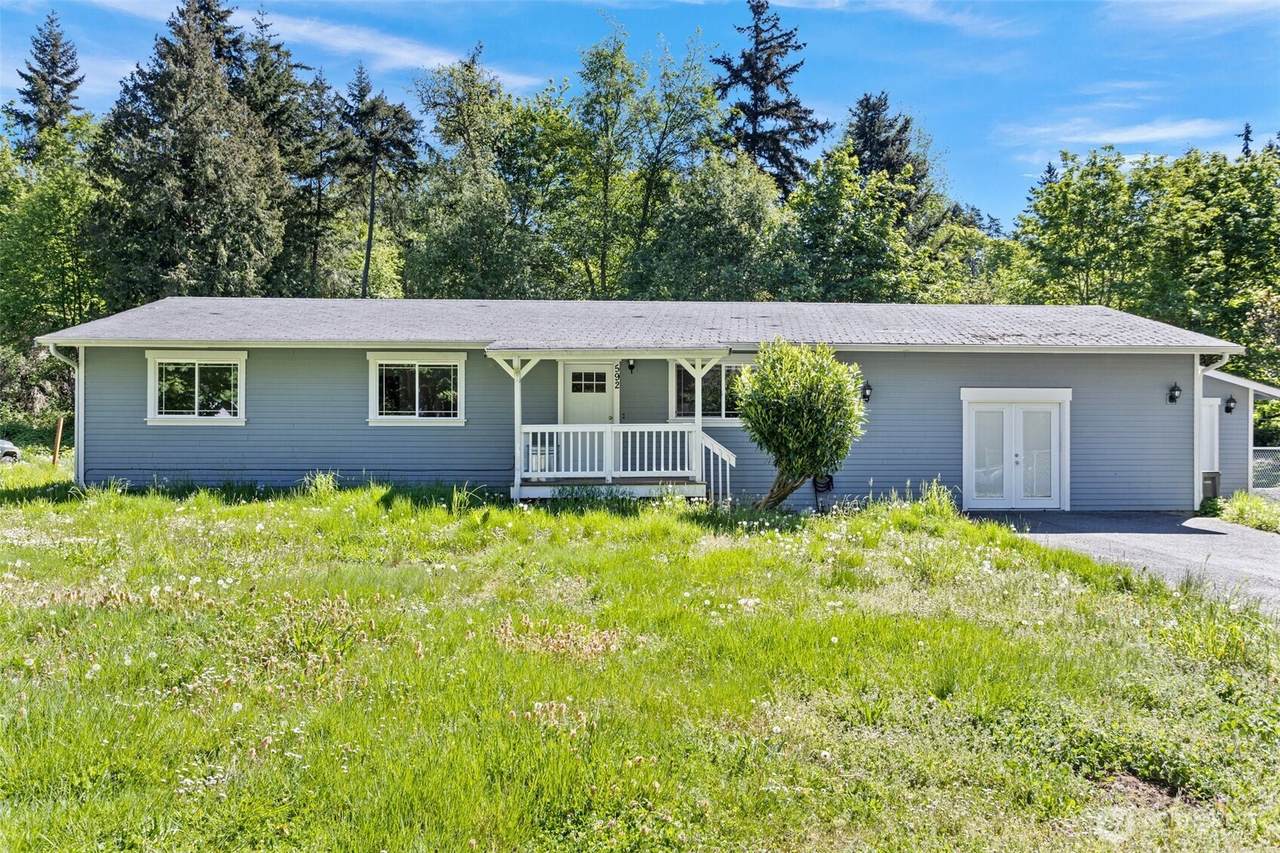 592 Kodiak Avenue - Photo 1