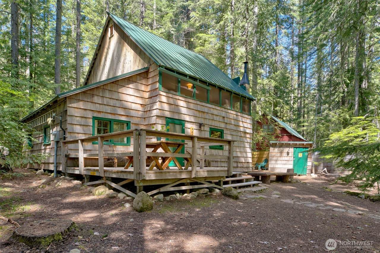 321 Bakers Lane - Photo 1