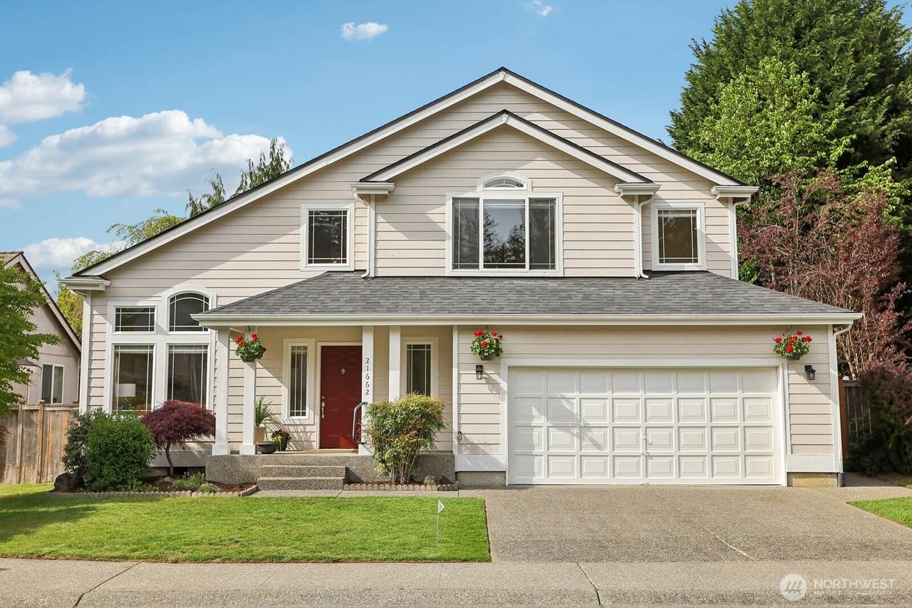 21662 239th Place - Photo 1