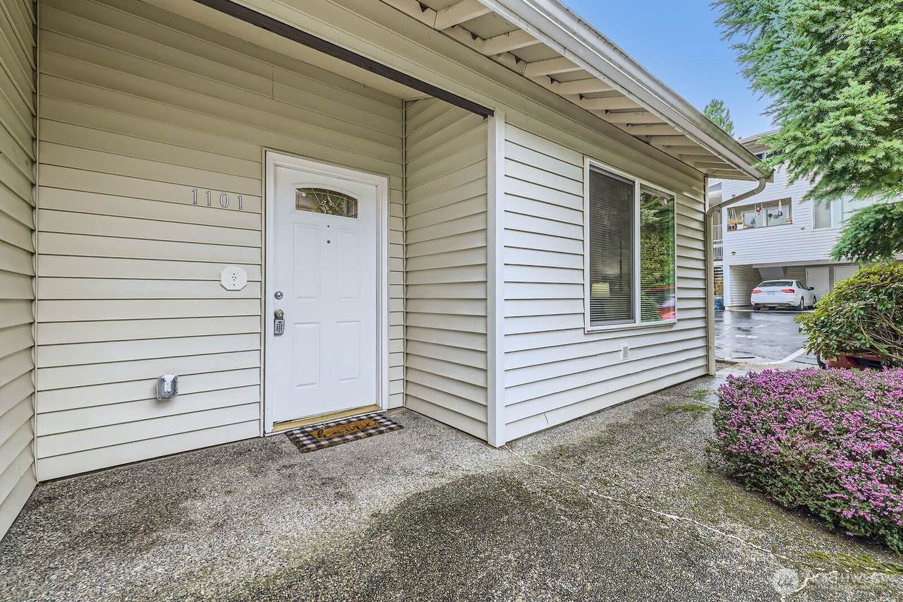 20301 19th Avenue - Photo 1