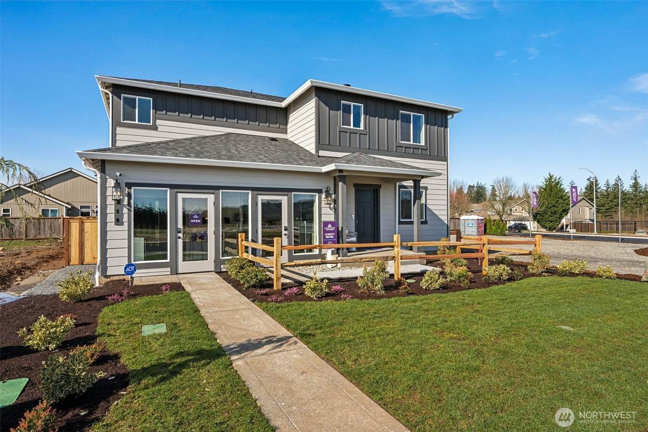 134 Pine Hollow Drive - Photo 1