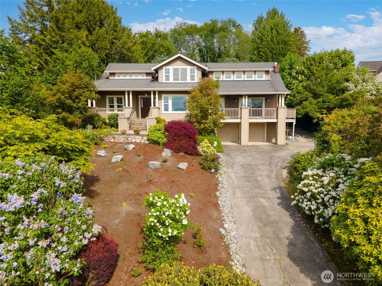 1533 Sunset Drive - Photo 1