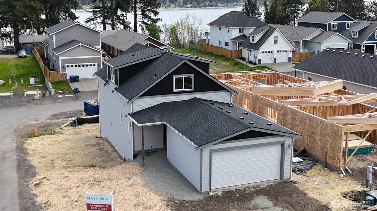 81 Compass Lane - Photo 1