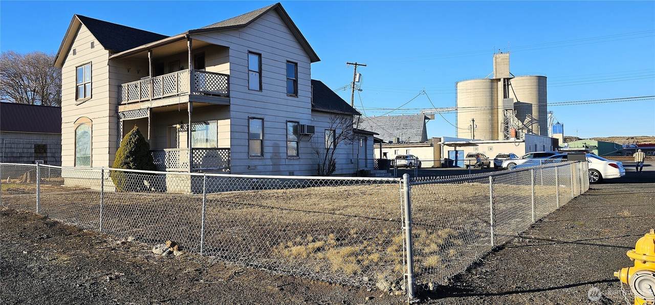 202 2nd Avenue - Photo 1