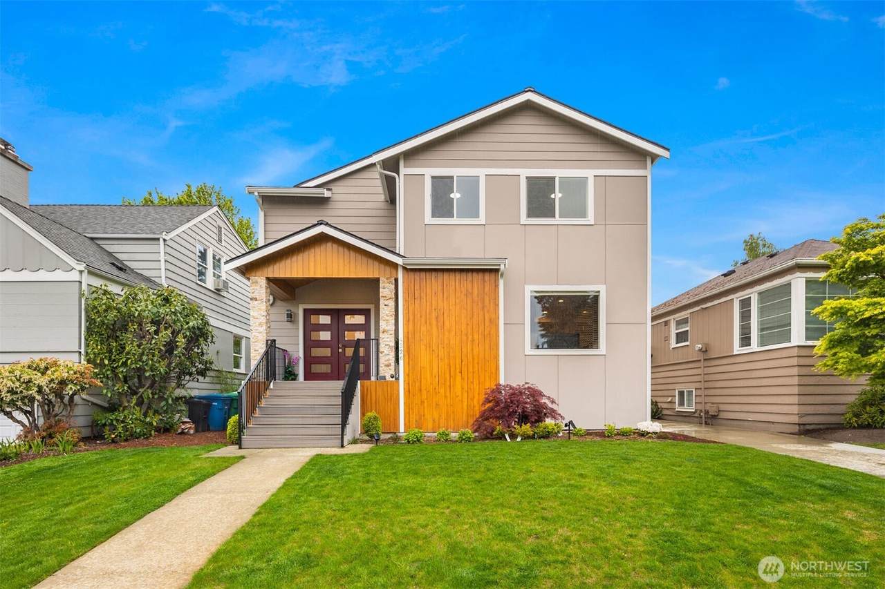 4326 44th Street - Photo 1