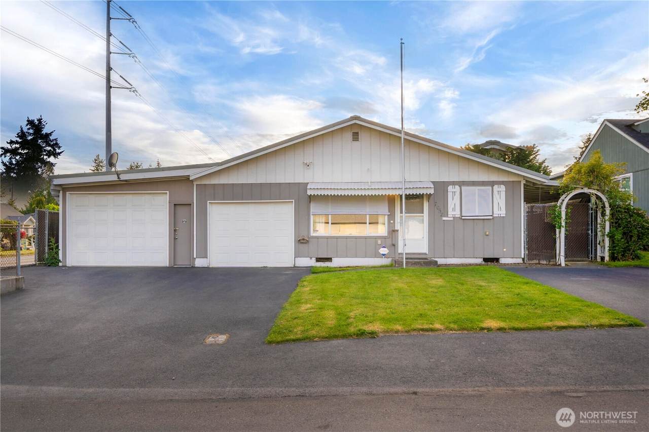 7052 I Street - Photo 1