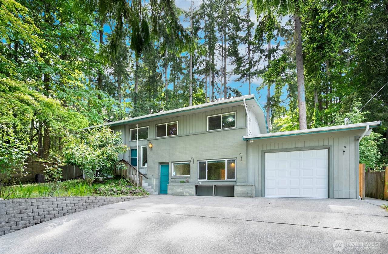 4017 162nd Avenue - Photo 1