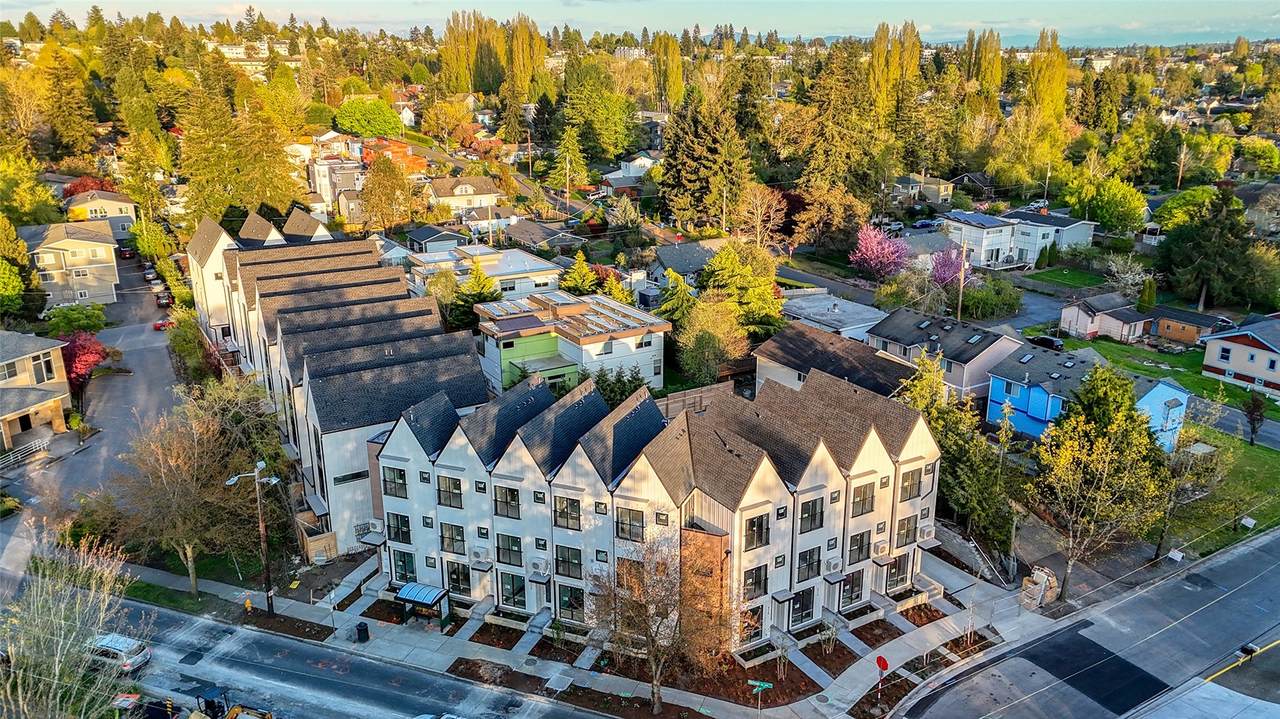 9723 6th Avenue - Photo 1