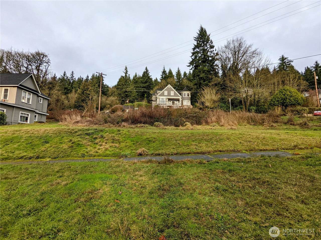 530 Adams Avenue - Photo 1