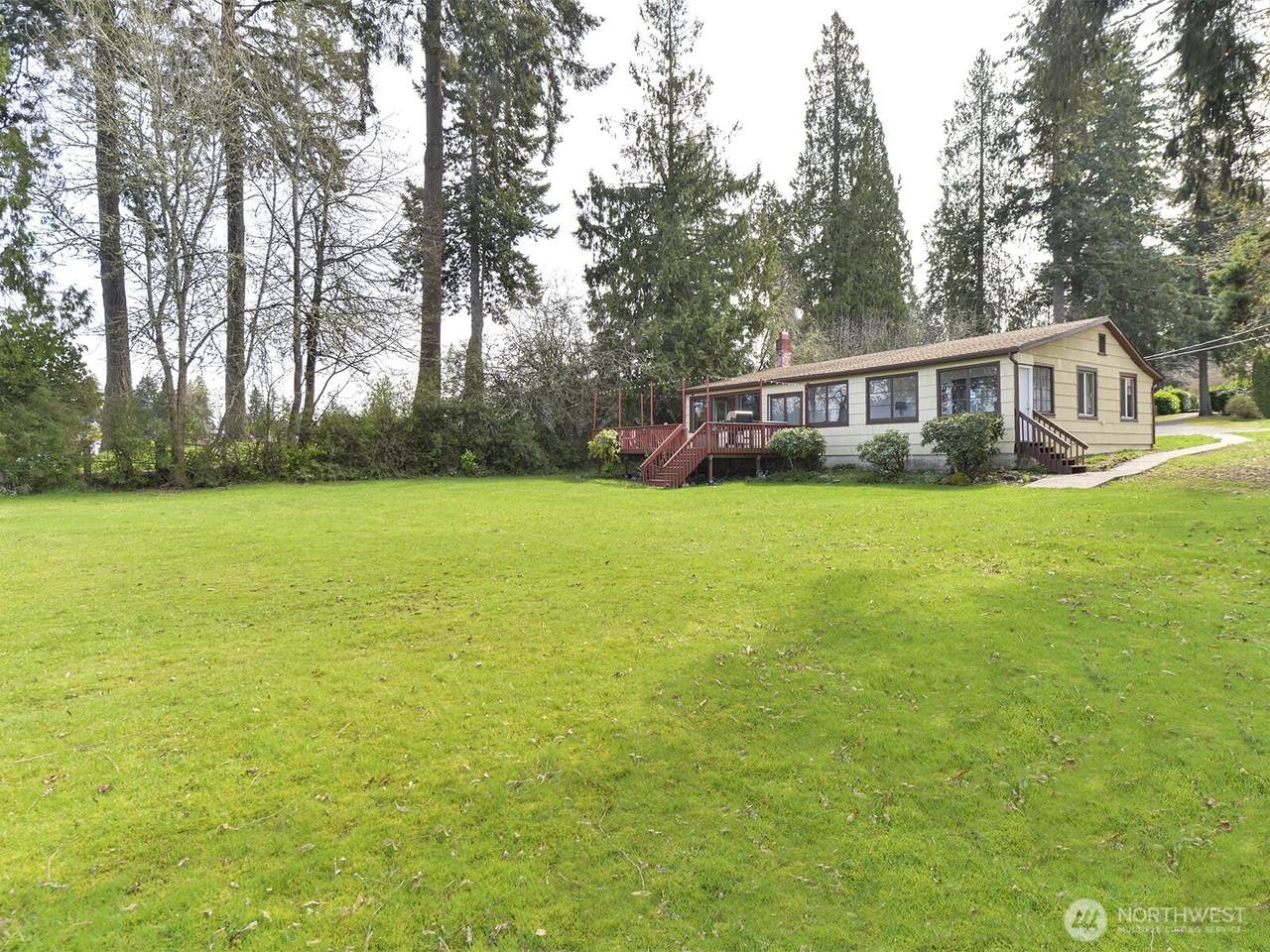 915 917 173rd Street - Photo 1