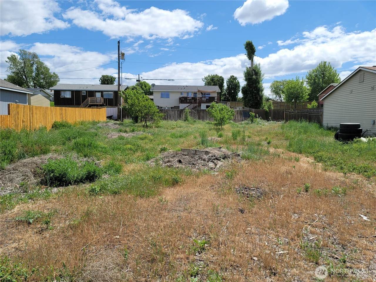 211 7th Street - Photo 1