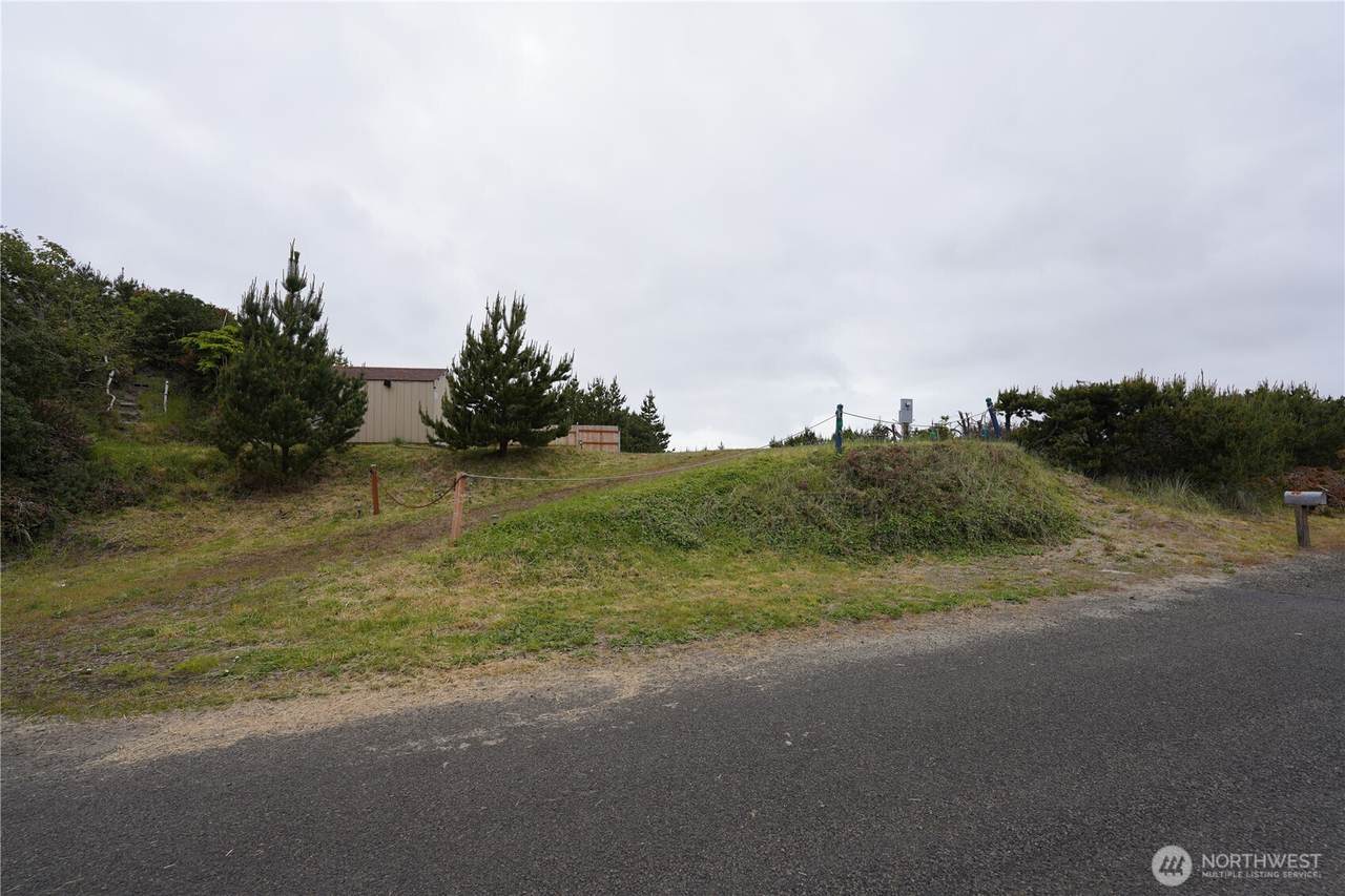 30501 J Place - Photo 1