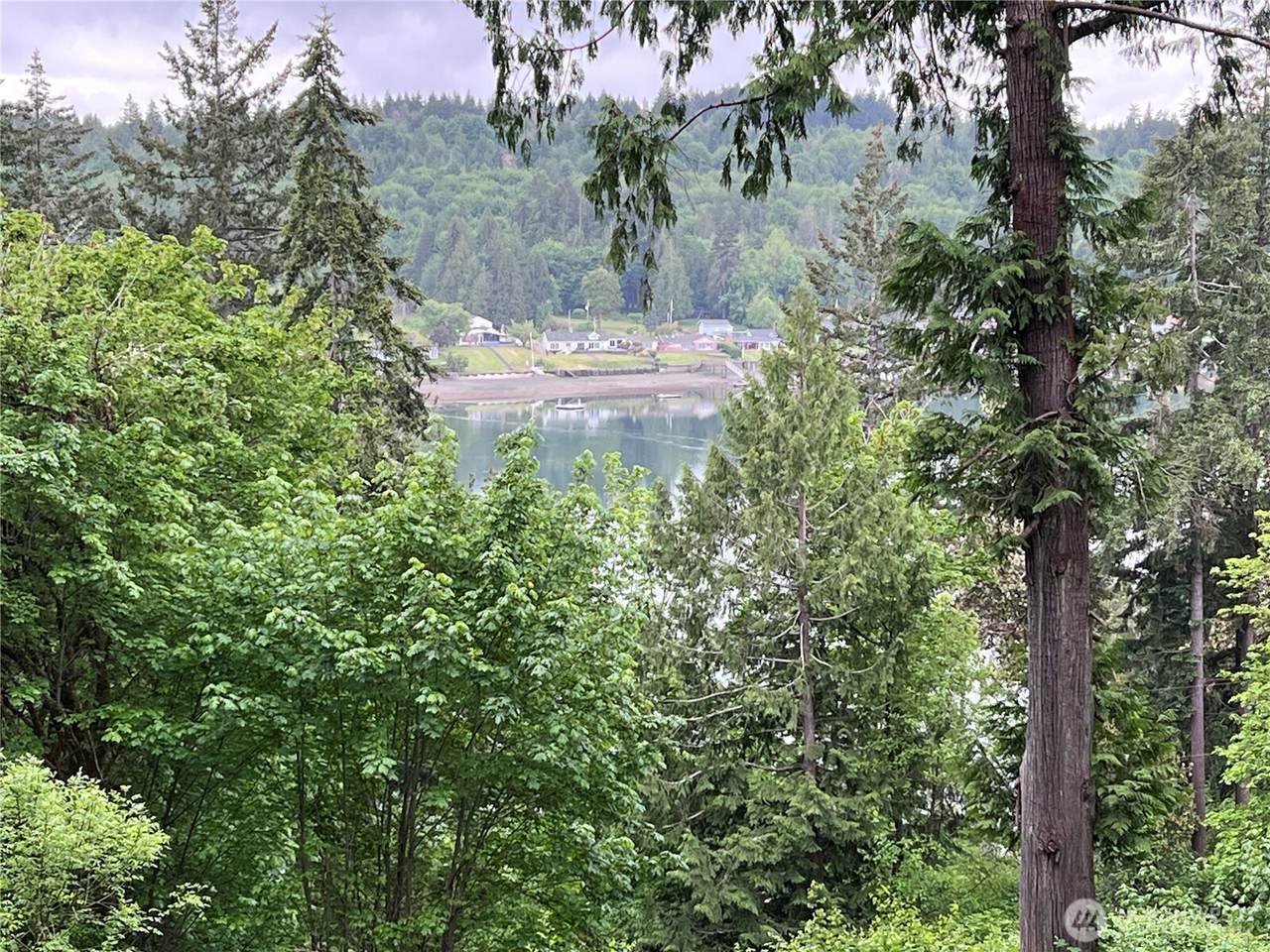 260 Panorama Drive - Photo 1