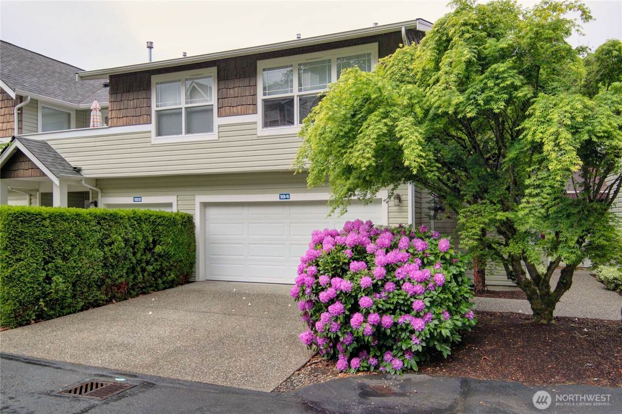1422 Digby Place - Photo 1