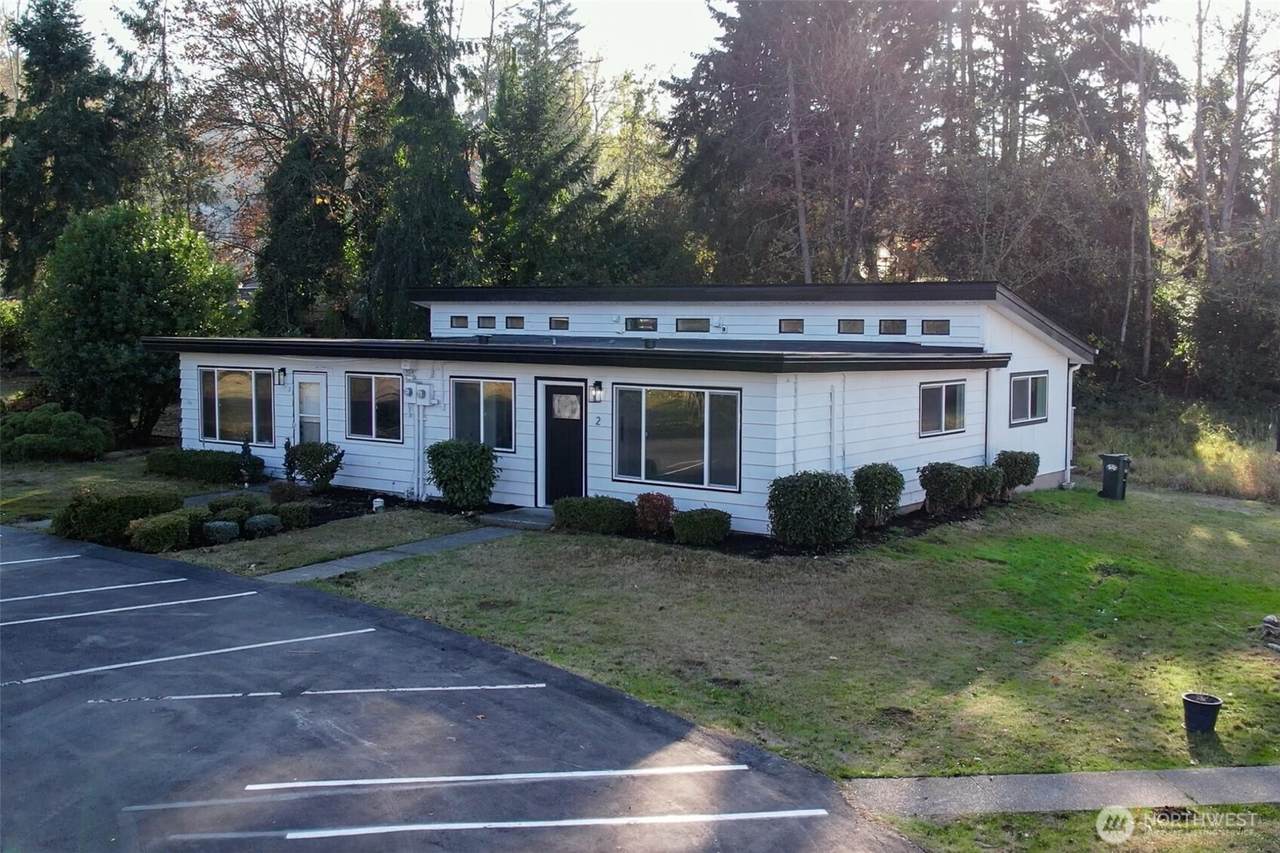 814 5th Street - Photo 1