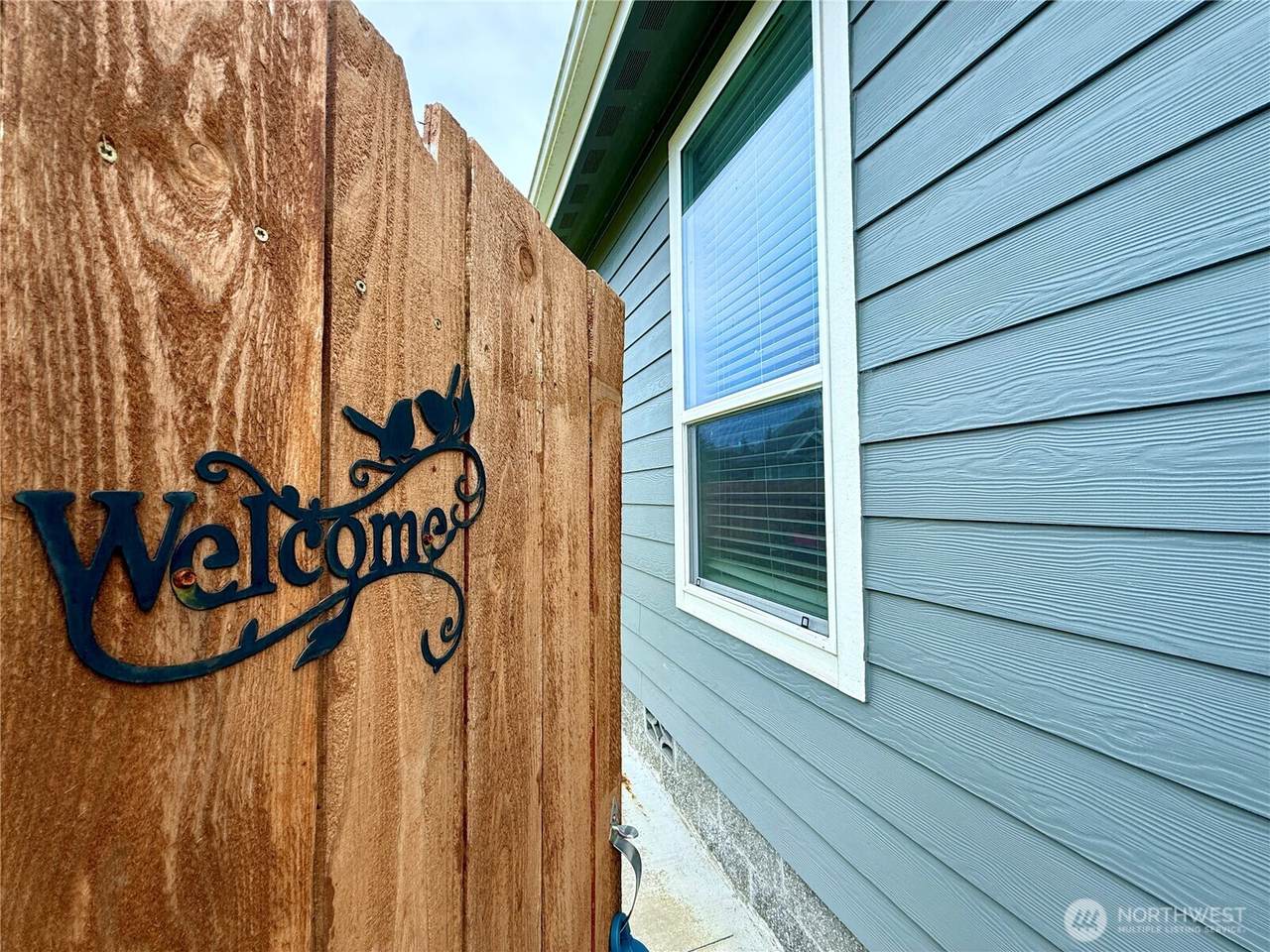 642 Weatherwax Loop - Photo 1