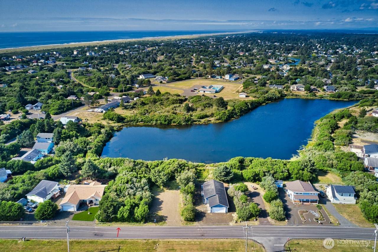 384 Marine View Drive - Photo 1