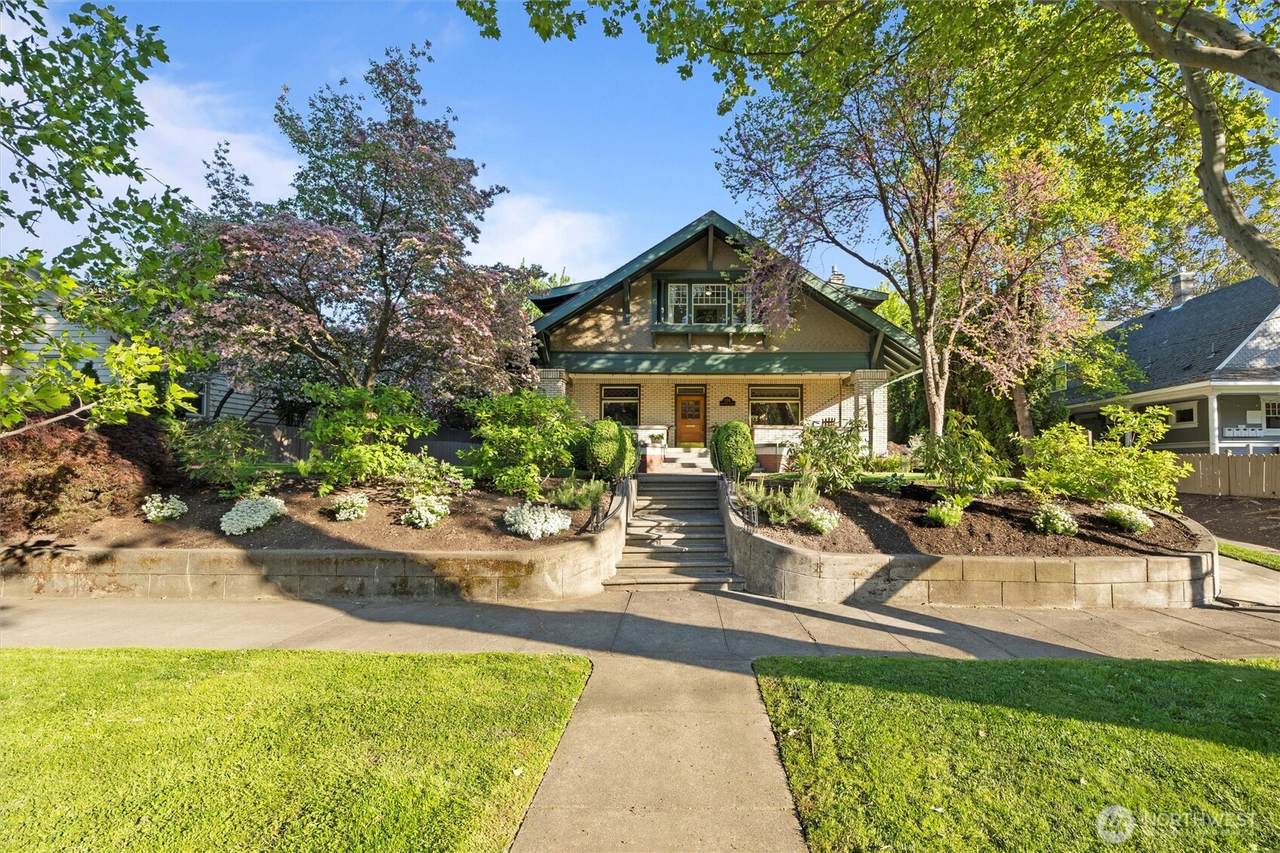 124 Whitman Street - Photo 1