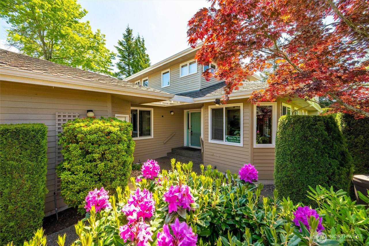 4315 Village Dr - Photo 1