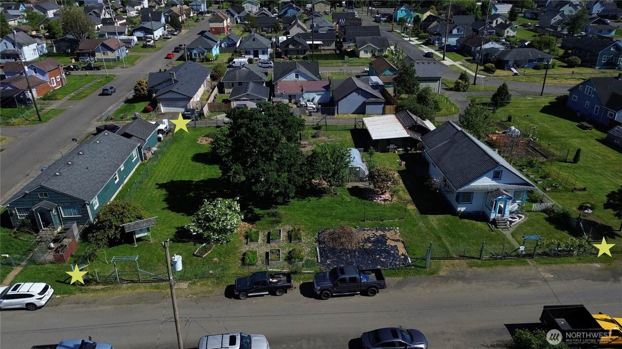 1015 Randall Street - Photo 1