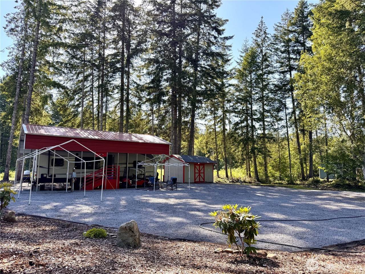 520 Fairway Drive - Photo 1