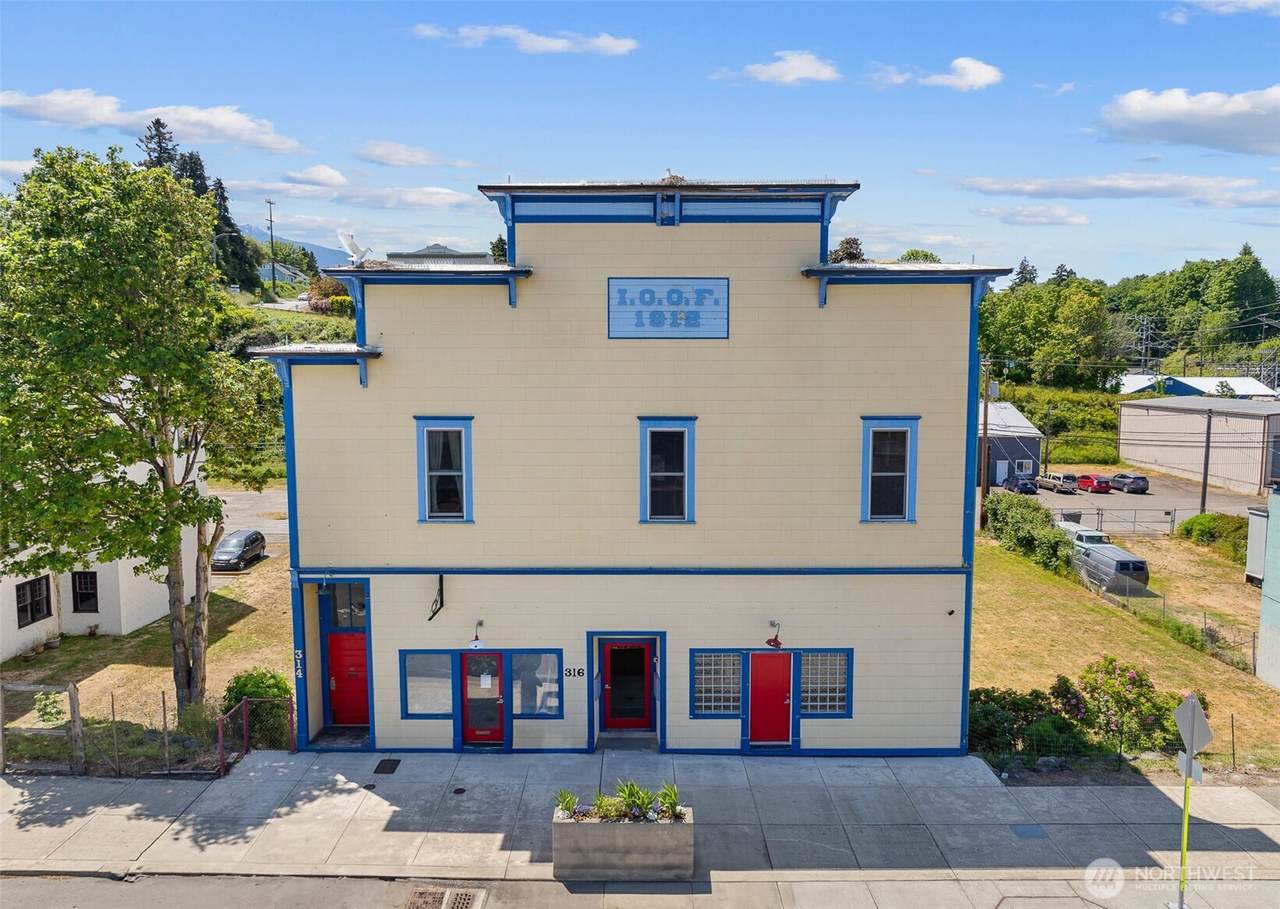 314 First Street - Photo 1