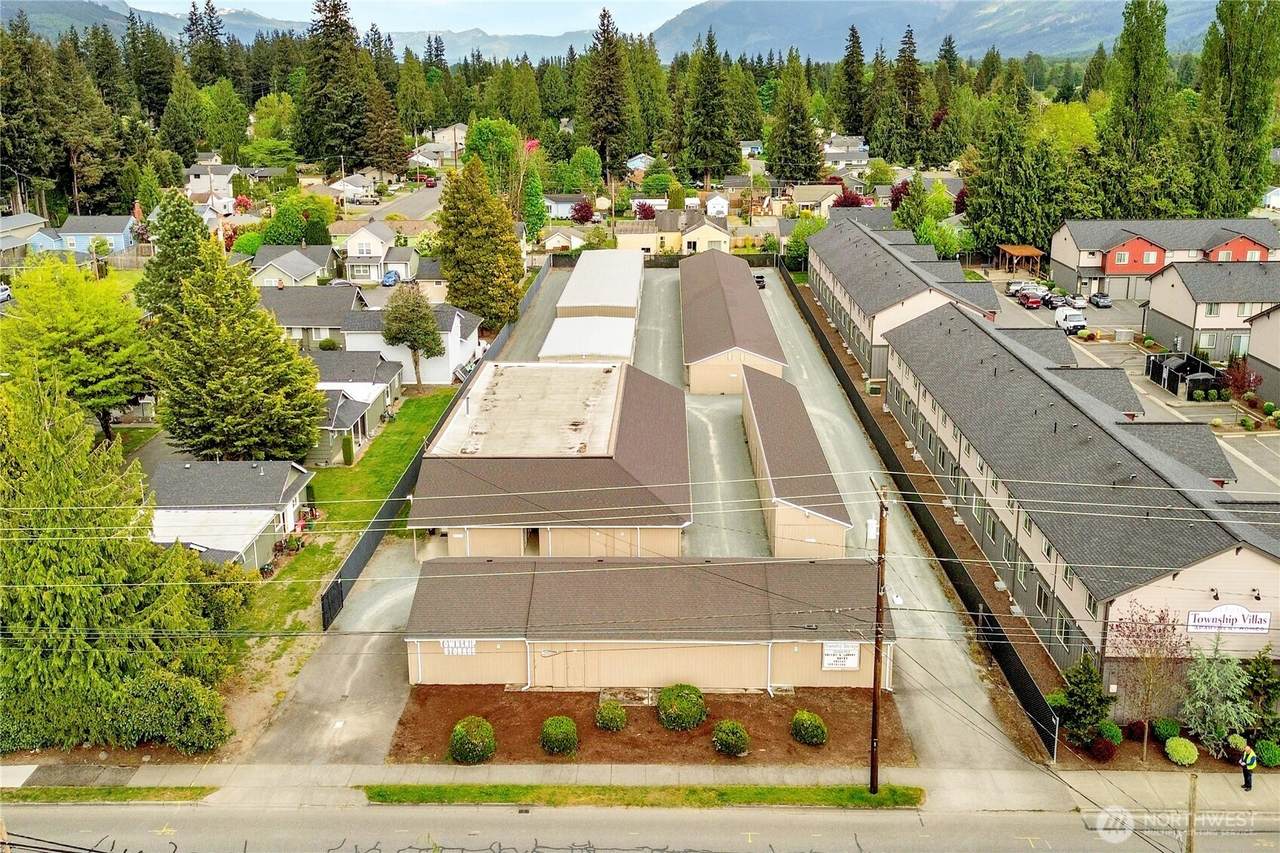 701 Township Street - Photo 1