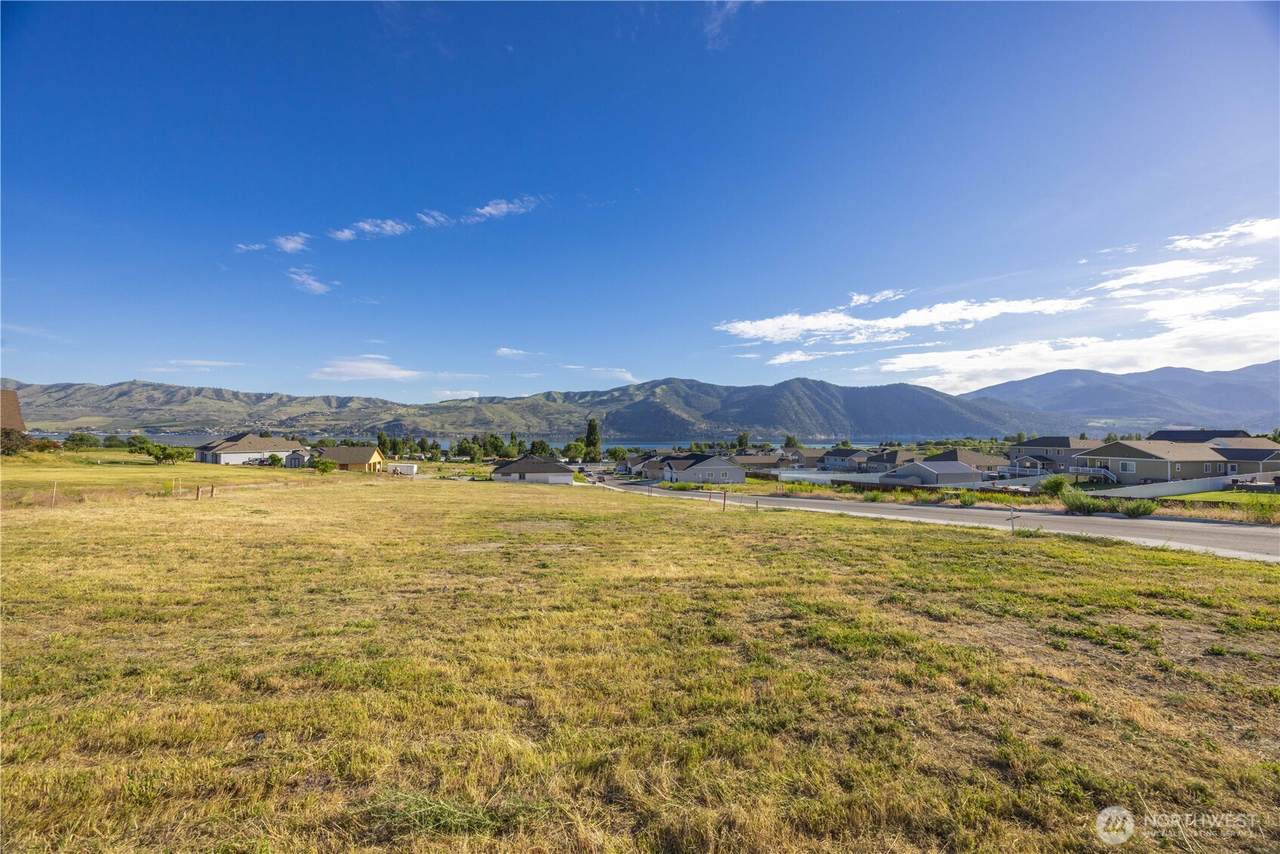 25 Sailing Hawk Lane - Photo 1