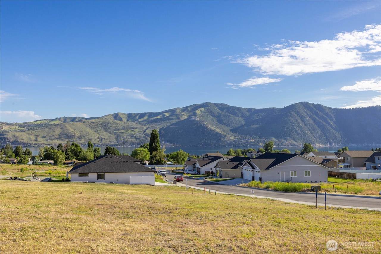 47 Sailing Hawk Lane - Photo 1