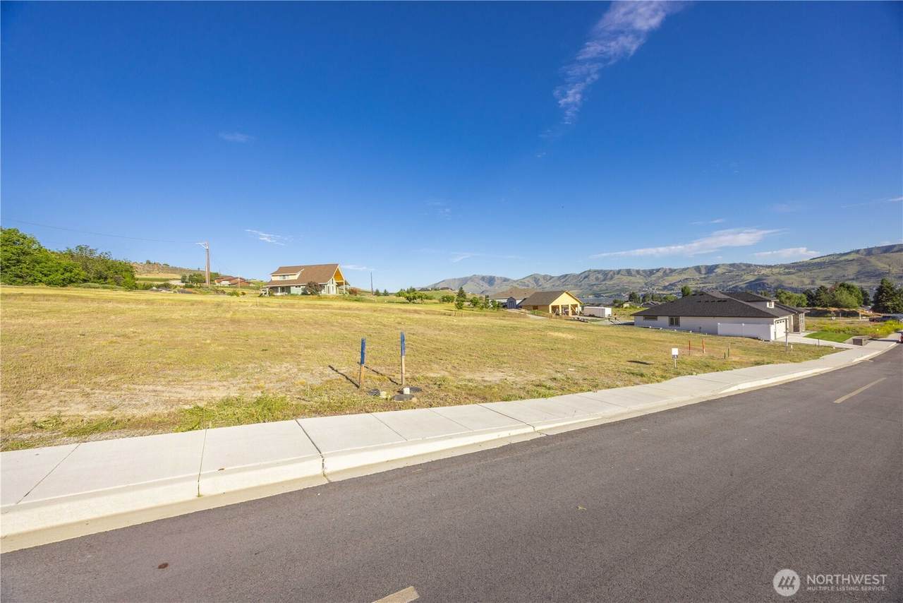 59 Sailing Hawk Lane - Photo 1