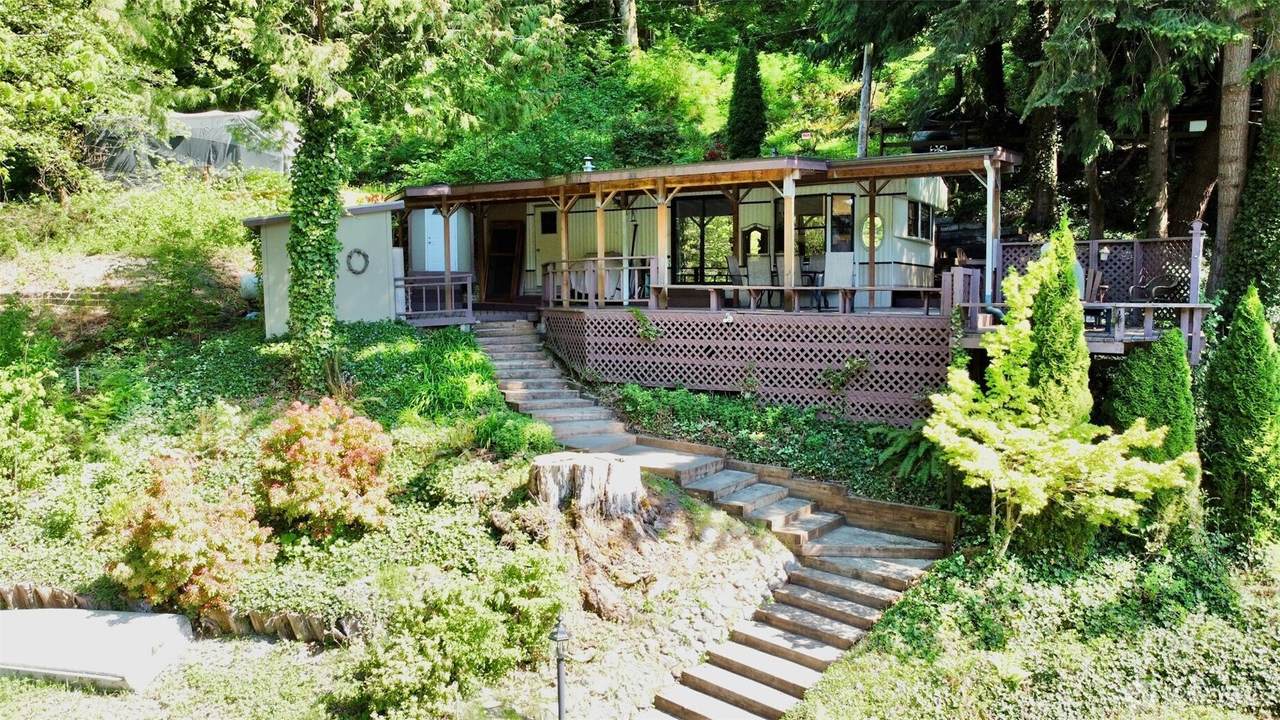 1817 Sleepy Hollow Lane - Photo 1