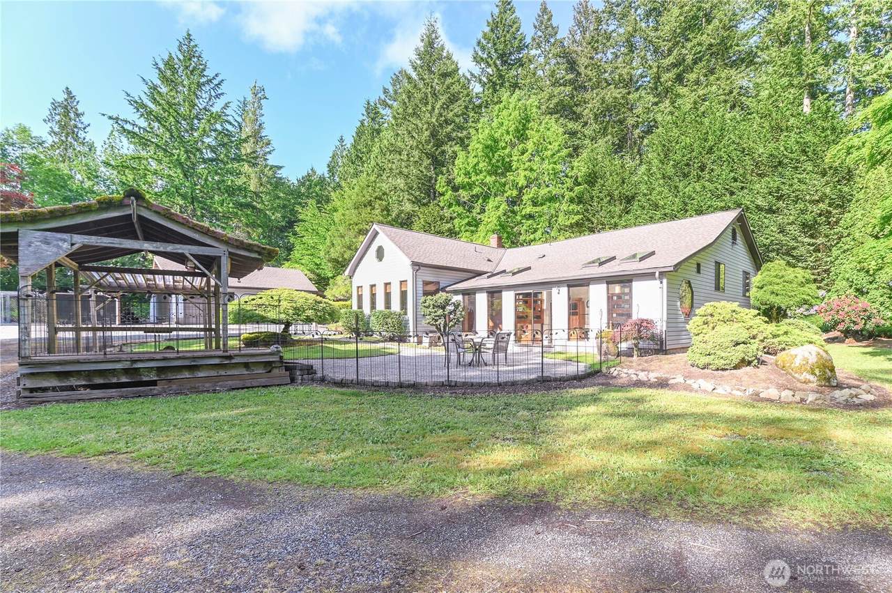 19304 8th Avenue - Photo 1