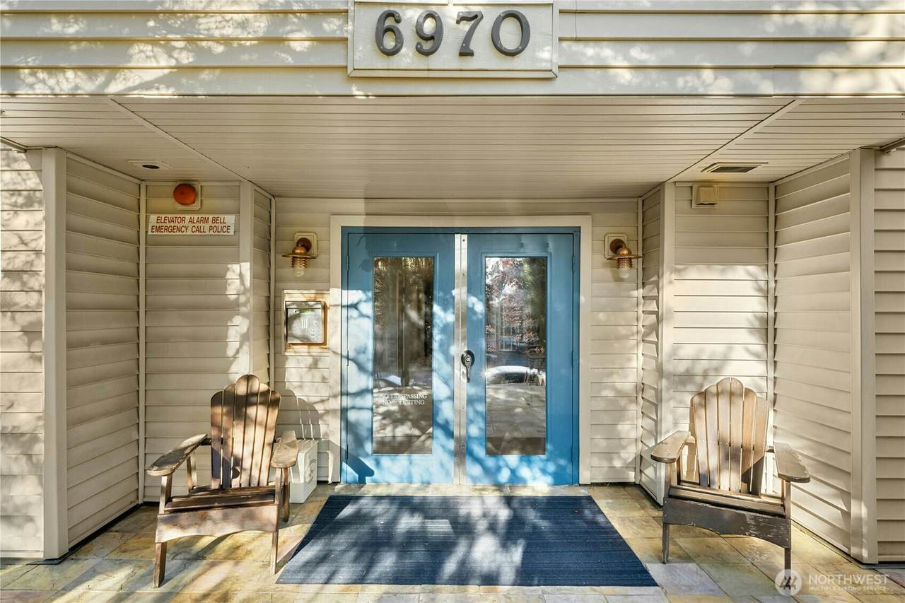 6970 California Avenue - Photo 1