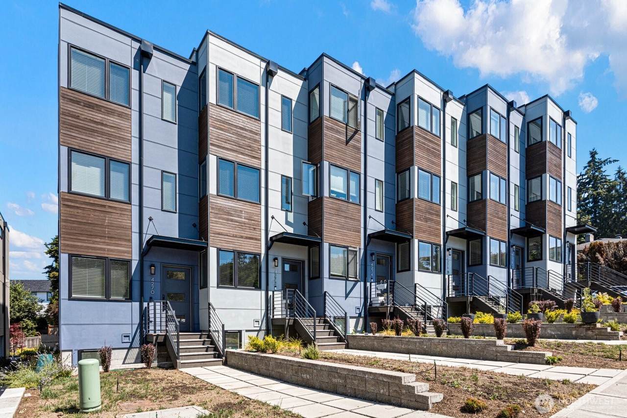 4270 - 4280 50th Street - Photo 1