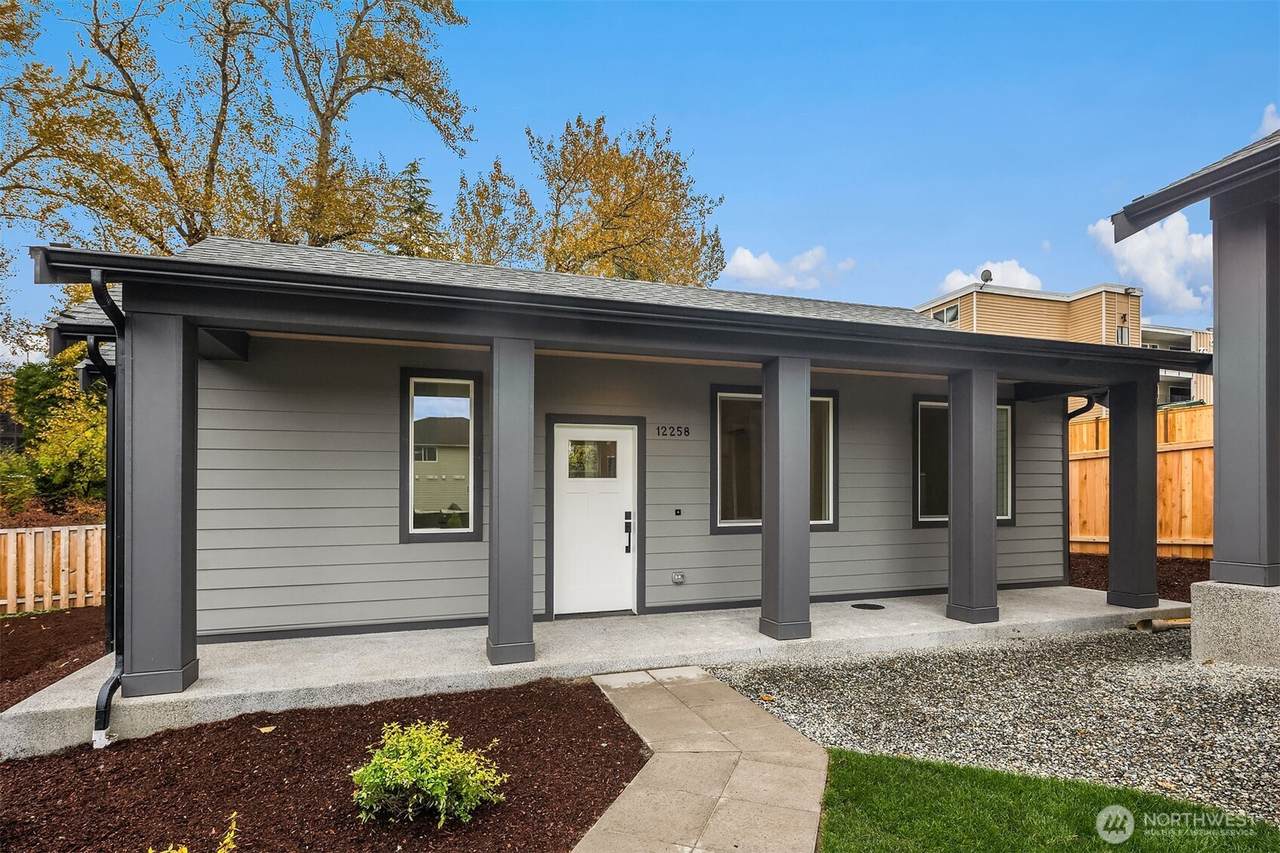 12258 13th Street - Photo 1