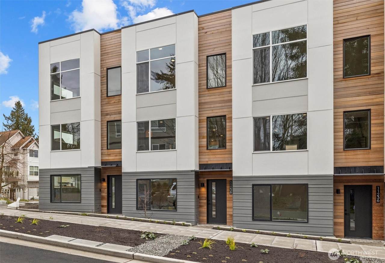 11232 Corliss Avenue - Photo 1