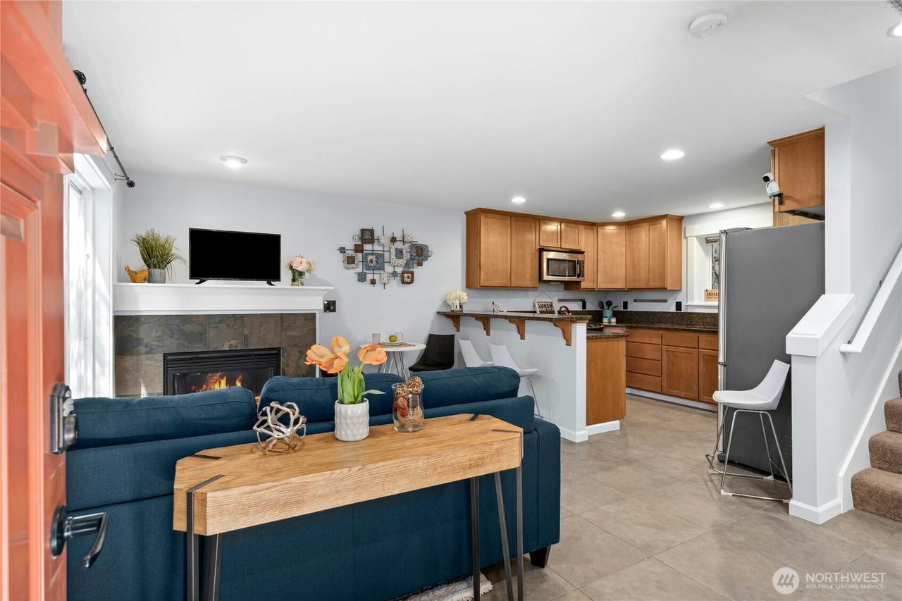 1506 12th Avenue - Photo 1