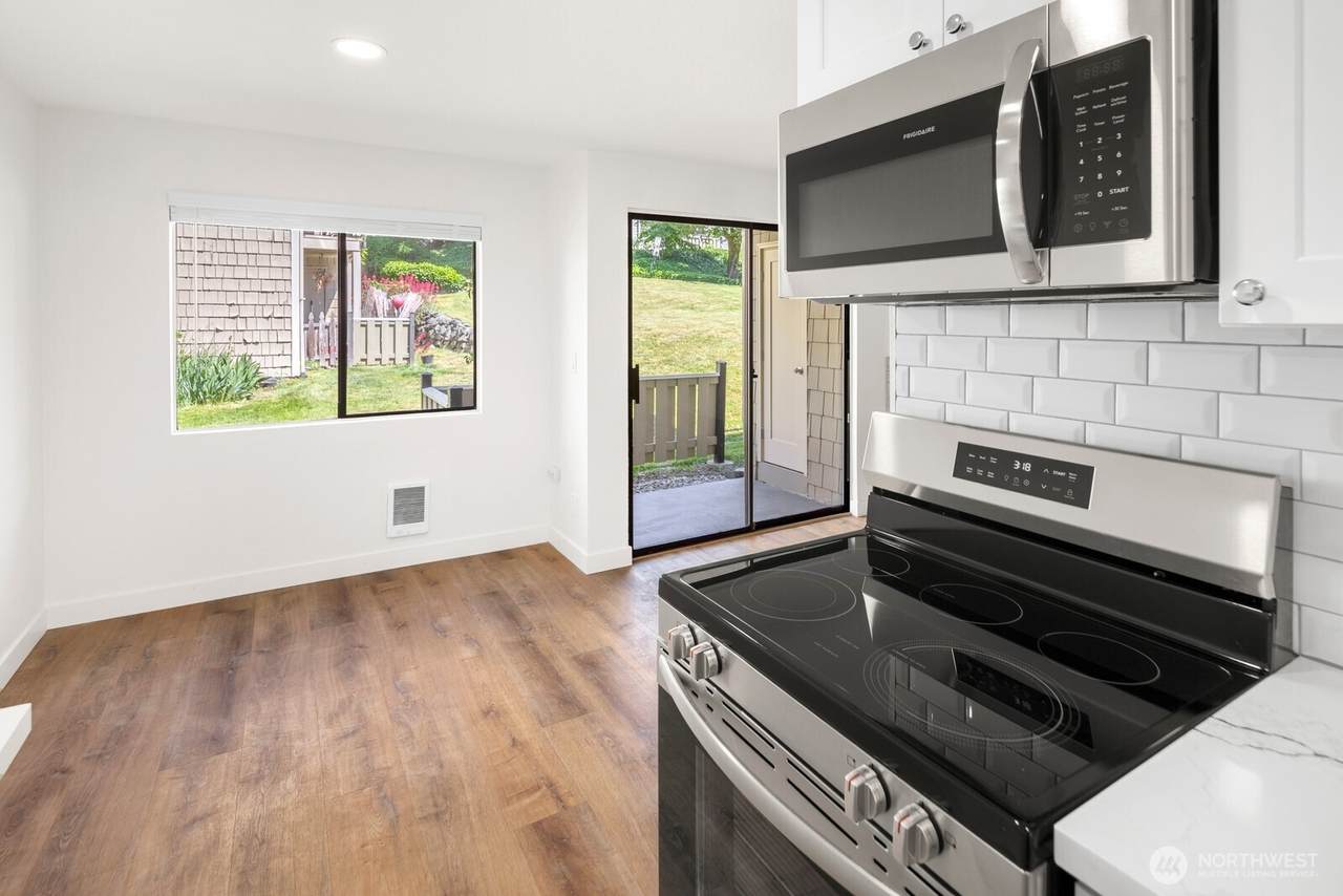 2020 Grant Avenue - Photo 1