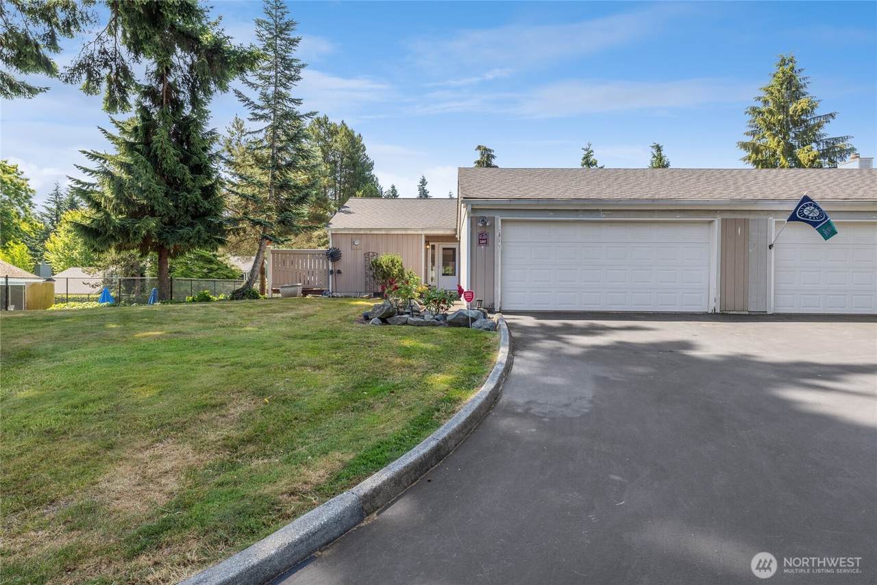 3207 319TH Street - Photo 1