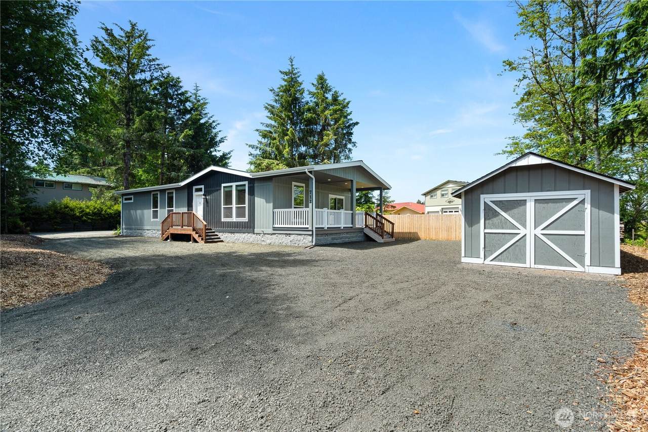 712 Syzygy Court - Photo 1