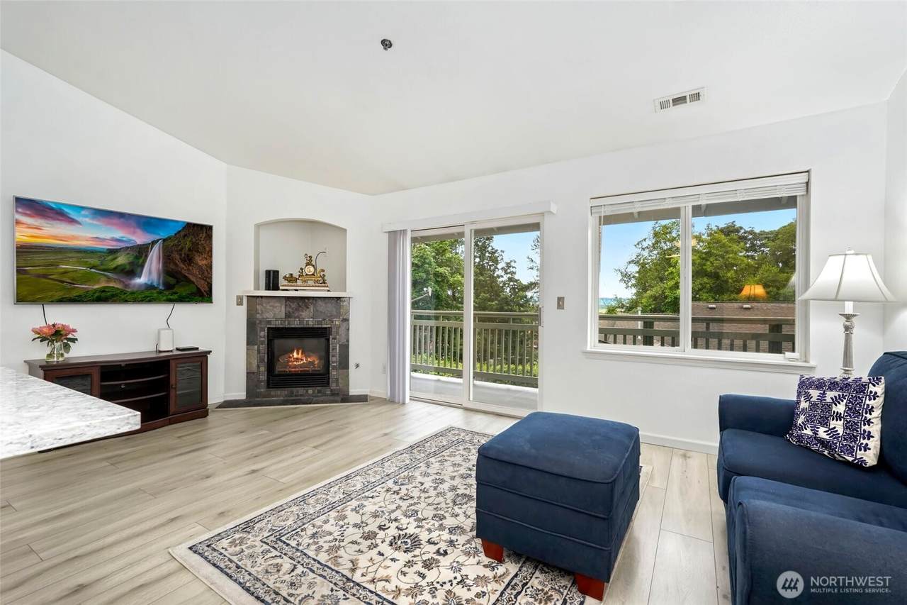 901 Marine View Drive - Photo 1