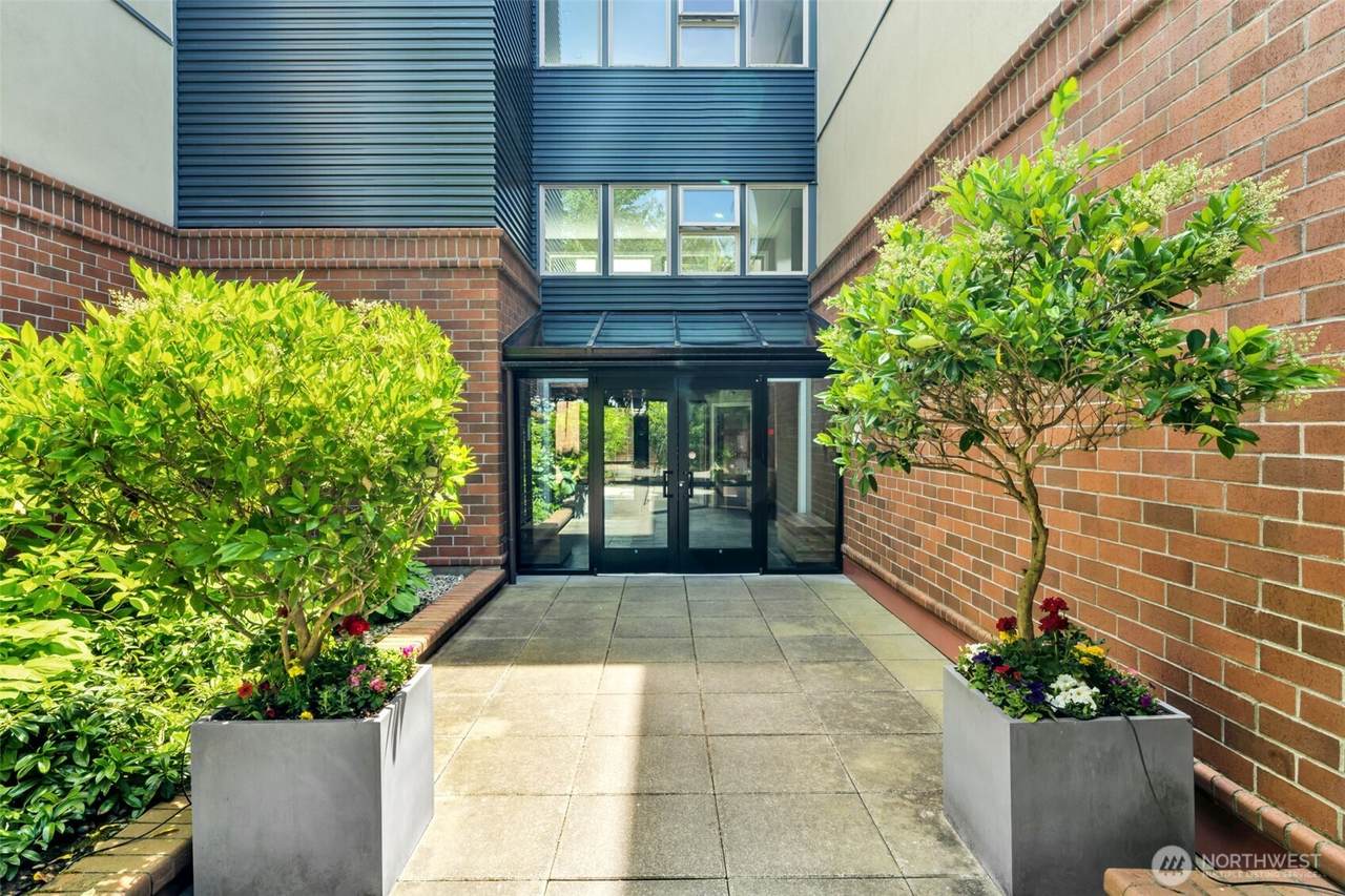 275 Roy Street - Photo 1