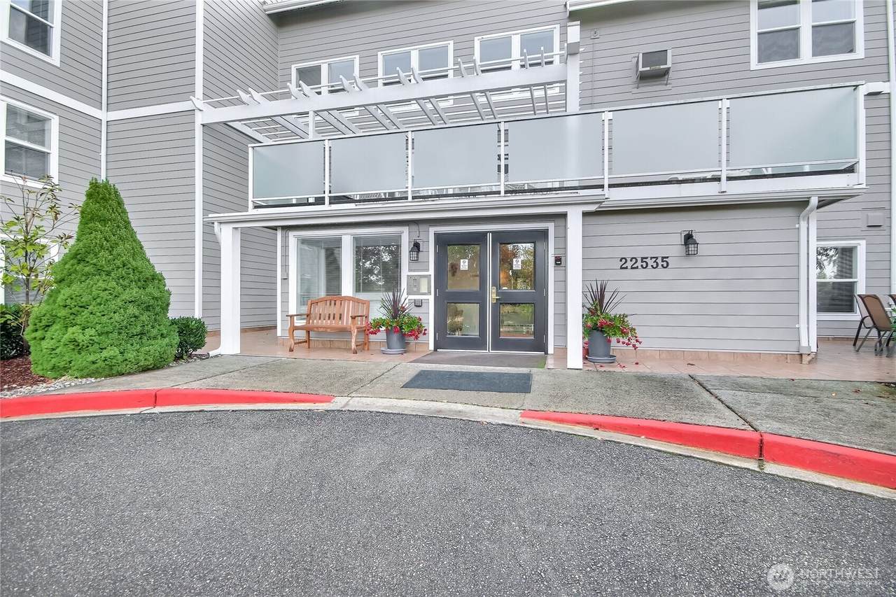 22535 Highland Circle - Photo 1