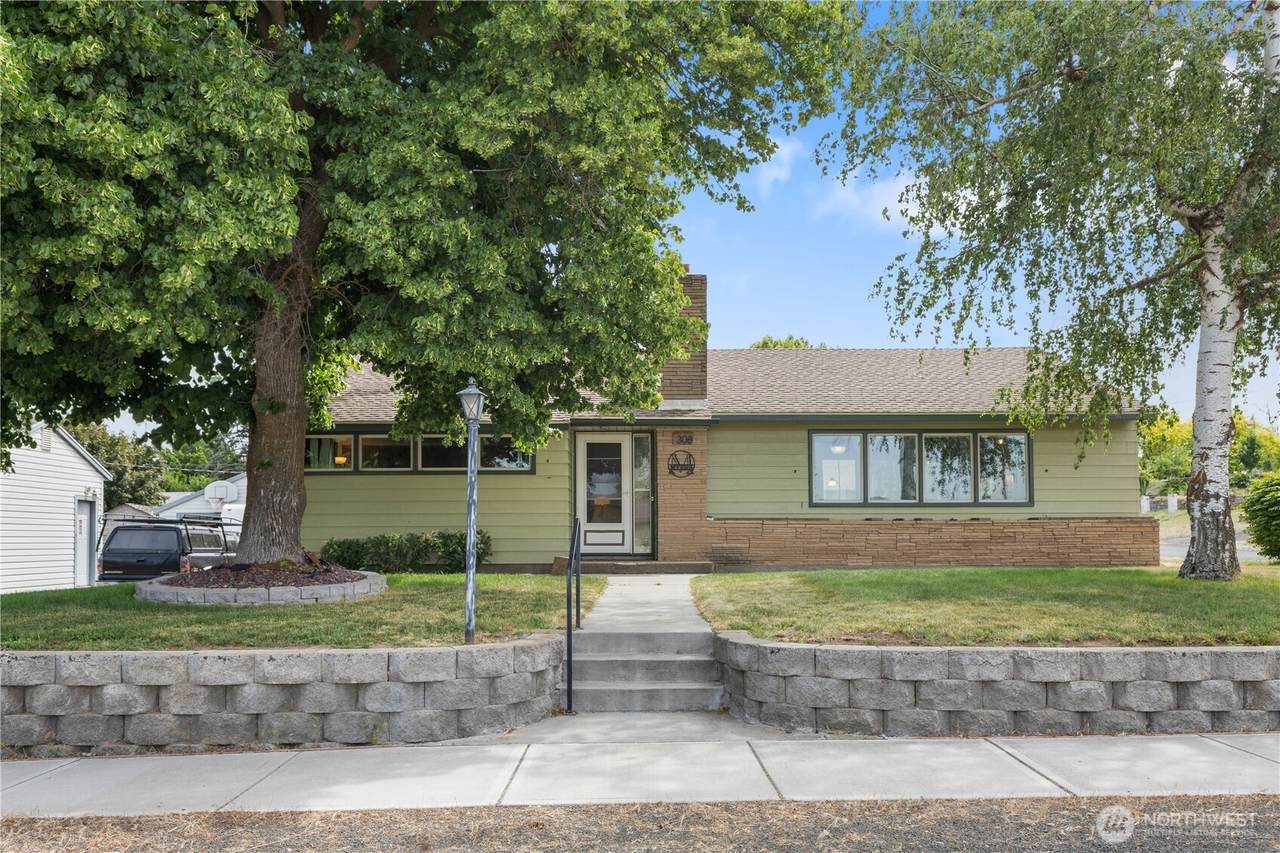 308 2nd Ave - Photo 1