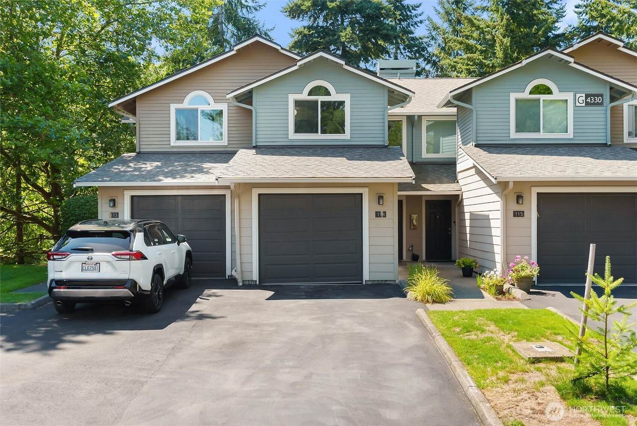 4330 Lake Sammamish Parkway - Photo 1
