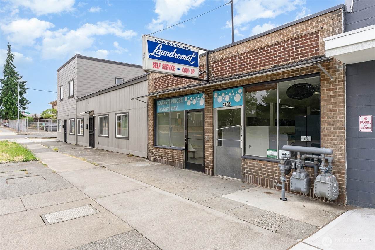 3636 Mckinley Ave - Photo 1