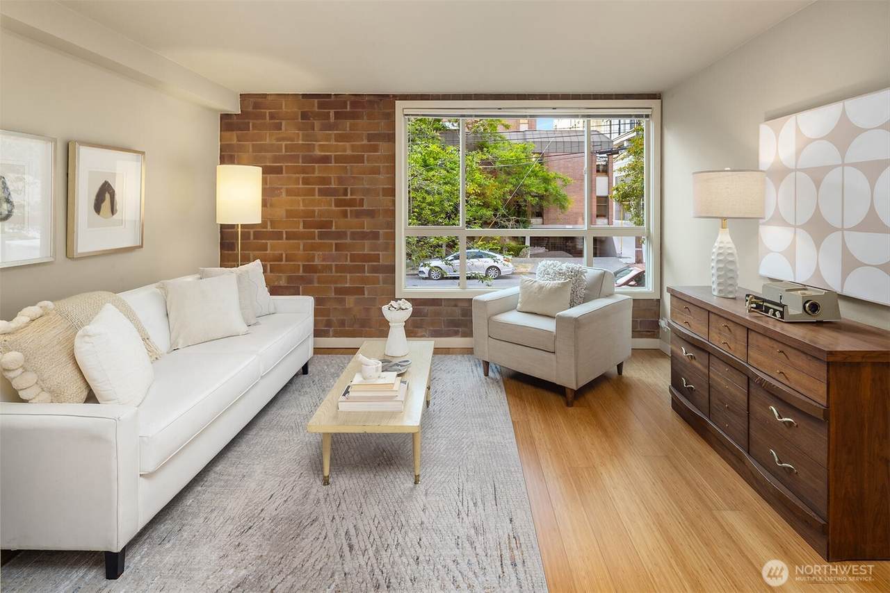 905 Cherry Street - Photo 1