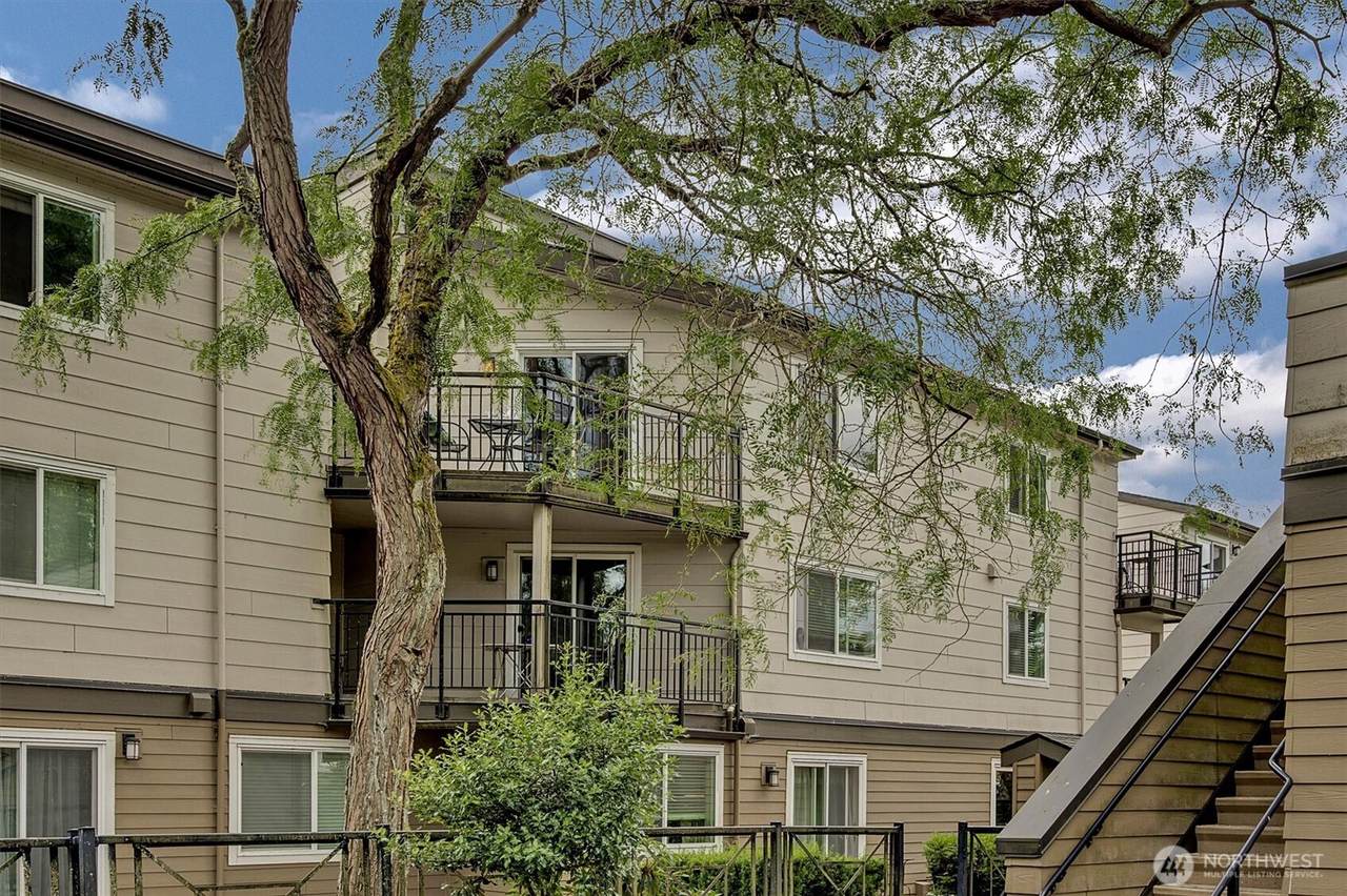 15819 Leary Way - Photo 1